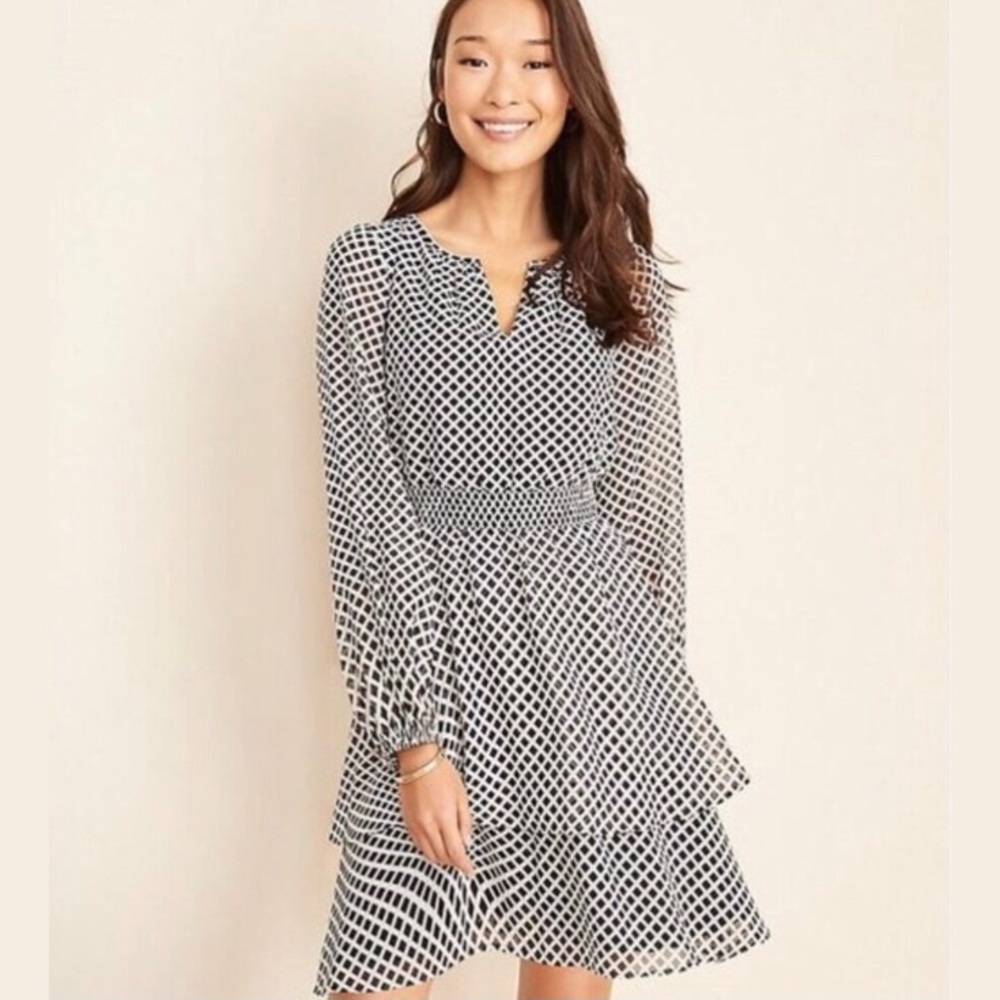 ANN TAYLOR Windowpane Flounce Tiered Chiffon Dress in Black and White Sz 6P